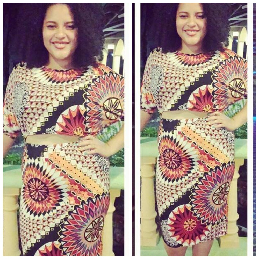 ✨ Host Pick ✨ Plus Size - Belly Cut out Dress!